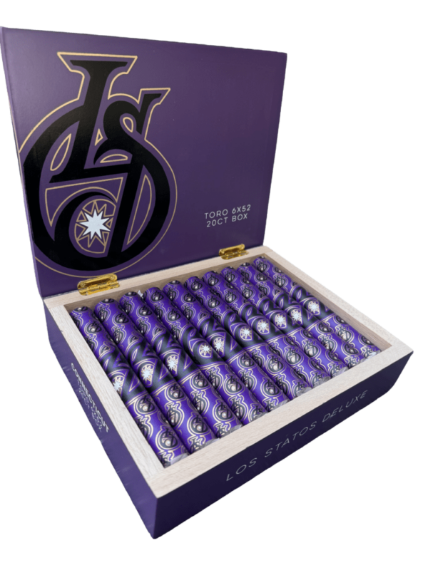 Los Statos Deluxe Introduces Connecticut Shade Cigar LosStatosConnecticutOpenBox1 1 768x1024 u1hjDV