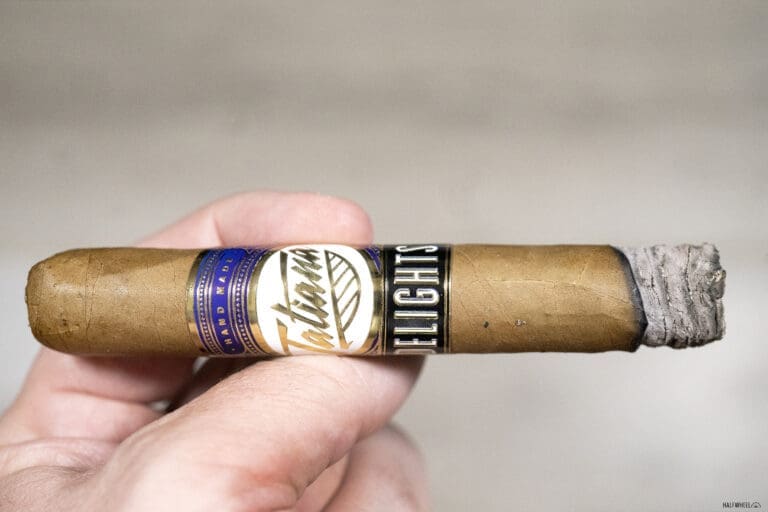 Tatiana Delights Robusto Tatiana Delights Robusto 1 768x512 asnmB9