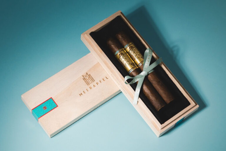 Meerapfel Cigar Launching Création Liberté At Intertabac 2024 To Support Cigar Rights Organizations Meerapfel Creation Liberte feature 1 768x512 E4zCy8