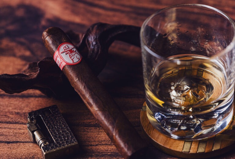 Kingmakers &Amp; Midland Collaborate On Palomino Longneck Palomino Longneck feature 1 768x520 et73BZ