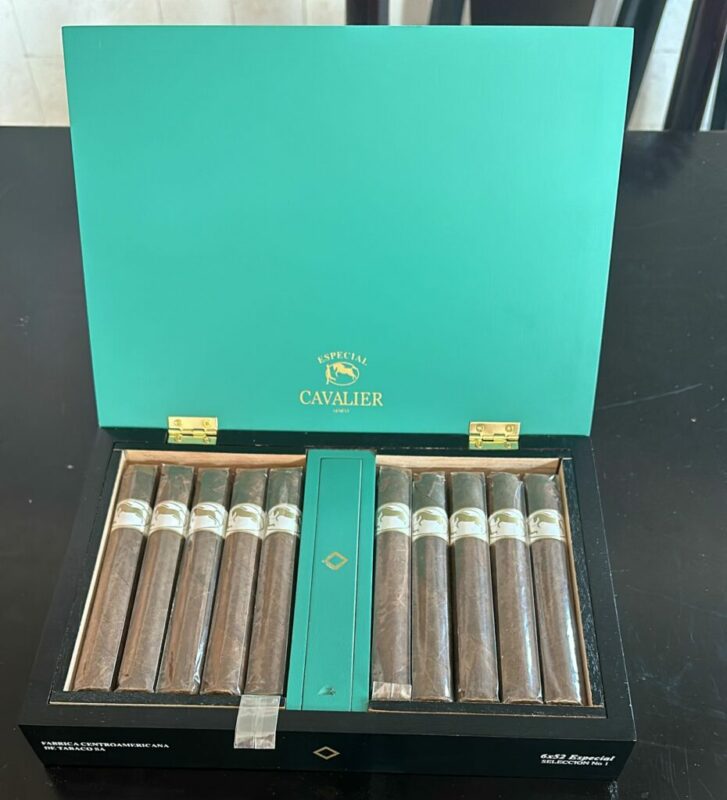 Cavalier Geneve Especial Selección No. 1 Available Exclusively At Cigora.com Cavalier Cigora front of the box 930x1024 ee7AtU