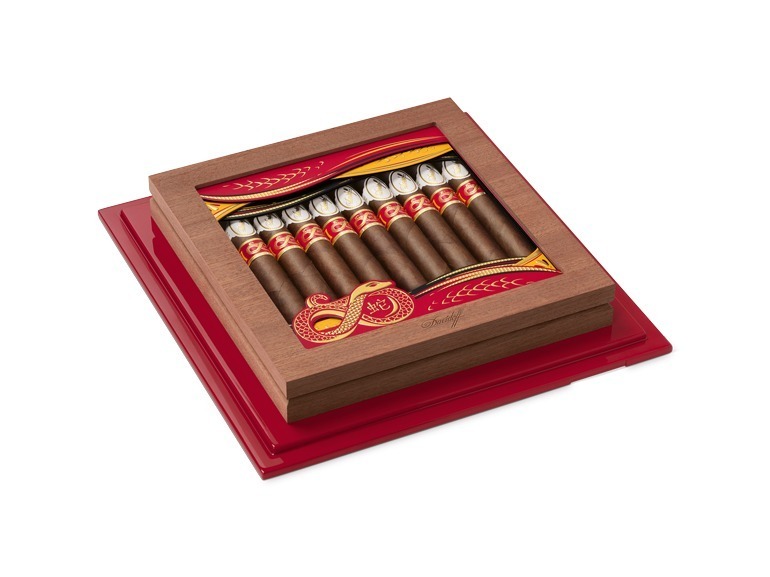 Davidoff Honoring The Year Of The Snake 14002567 dav yot25 lanc box10 002 Ur44Lp