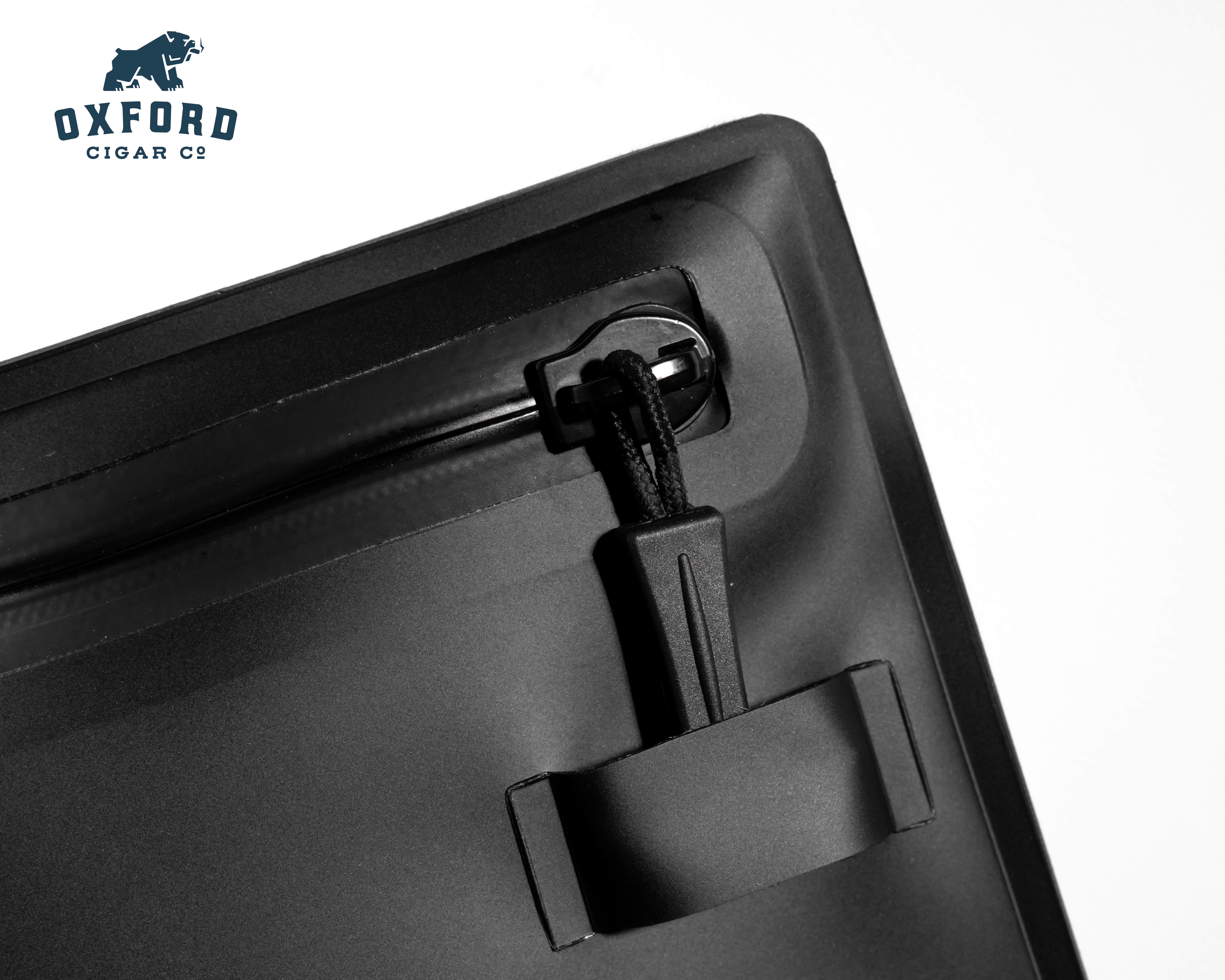 Peter James Hydro Lock Cigar Bag Peter James Hydro Lock Cigar Bag - Image 8