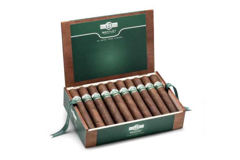 Bentley Bringing Short Corona &Amp; 7 X 70 Stateside, Teases Ai Project Bentley Green GT Feature 768x512 4qHIOh