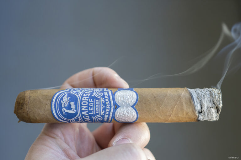 Aganorsa Leaf Aniversario Connecticut Gran Robusto AGANORSA Leaf Aniversario Connecticut Gran Robusto Redux 768x512 wOJ7jt