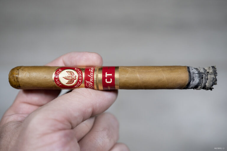 Joya De Nicaragua Antaño Ct Lonsdale Joya de Nicaragua Antano CT Lonsdale Redux 1 768x512 JfGneg