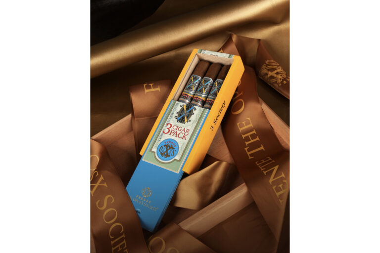 Opusx La Edición De La Sociedad Adds Three-Count Boxes OpusX La Edicion de la Sociedad Three Pack 768x512 4I223l