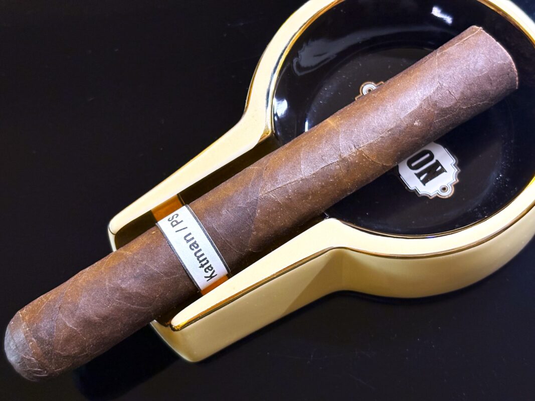 Stulac Blue Lightning Sky *Katman Edition* | Cigar Reviews By The Katman katman stulac cigar ashtray sept 2025 1 JIFHPj
