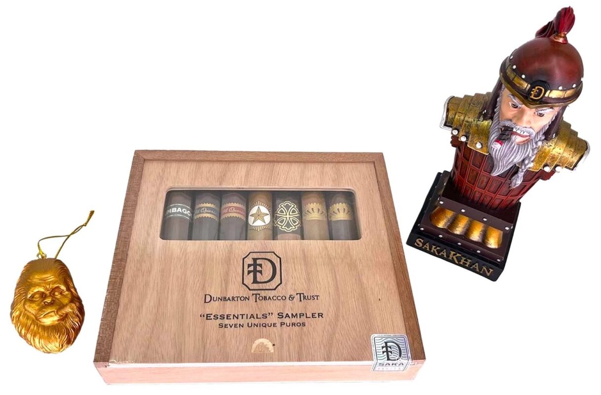 December Giveaway! Luxury Cigar Club ~ Cigars + Swag | Cigar Reviews By The Katman lcc for blog lq31b4
