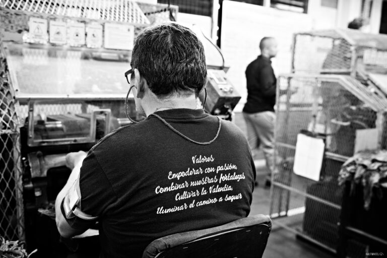 Puro Sabor 2026: Thursday Puro Sabor 2026 Thursday STG Esteli Worker Shirt 768x512 BOrVQm