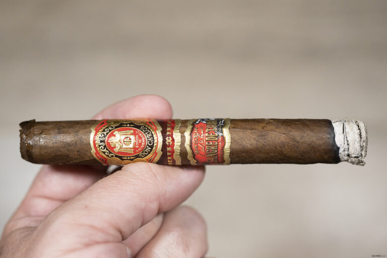 Arturo Fuente Don Carlos Sangre De Toro Undefeated Arturo Fuente Don Carlos Sangre de Toro Undefeated 2 768x512 UIfel8
