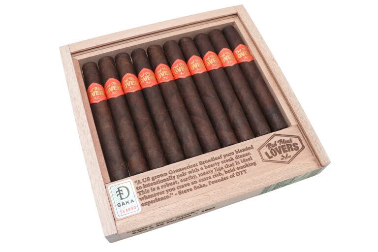 Red Meat Lovers Spicy Beef Stick Shipping In May Dunbarton Tobacco Trust Red Meat Lovers Spicy Beef Stick Feature 768x512 W8Tfz7