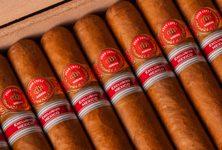 Juan López Bésame Mucho Edición Regional México Coming This Month Juan Lopez Besame Mucho ER Mexico 2026 feature 1 768x520 bDIcYL