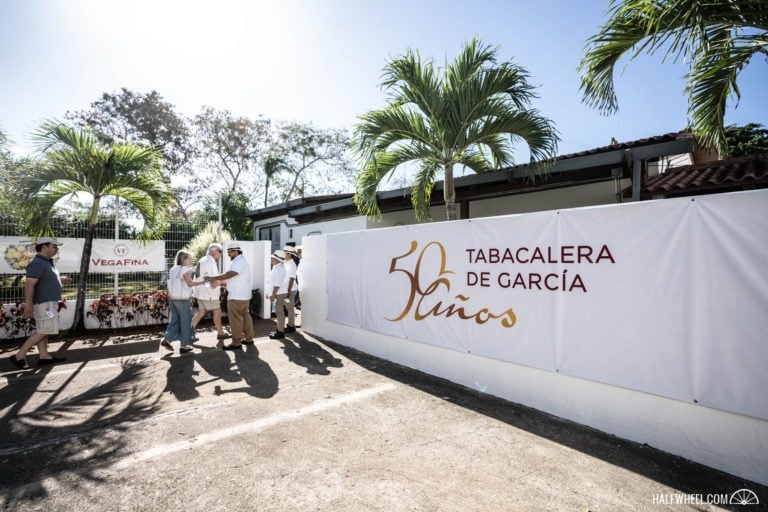 Tabacalera De García, Flor De Copán Resume Shipments To Altadis U.s.a./Jr Cigar Tabacalera de Garcia Welcome Procigar 2019 768x512 XNNIaE